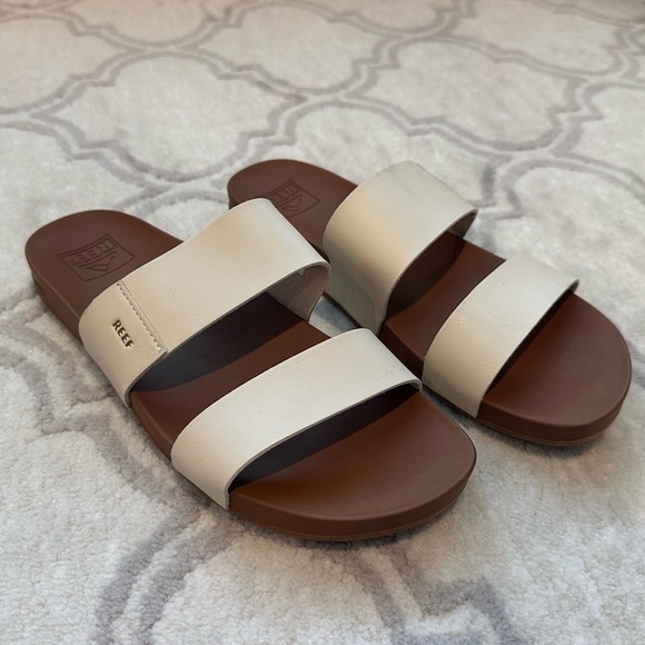 REEF Cushion Vista Women's Fashion Slide Sandal, Size 8 - Picture 2 of 5
